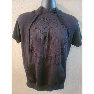 Bleecker and mercer federal reserve short sleeve pull over hoodie size medium